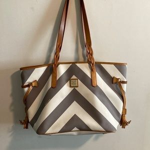 Dooney & Bourke Chevron Bailey Bag (Grey with Natural Trim)